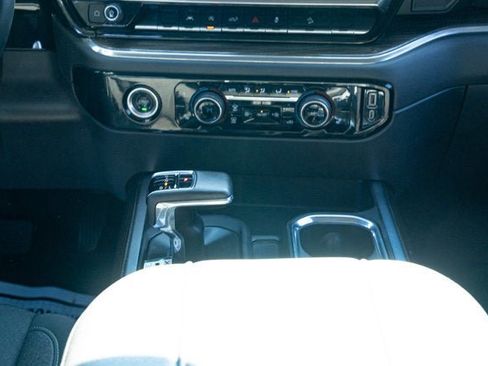 Used 2023 Chevrolet Silverado 1500 RST w/ Z71 Off-Road Package image 34