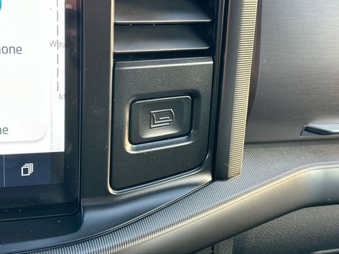 New 2025 Ford F150 Platinum w/ Equipment Group 702A High image 31