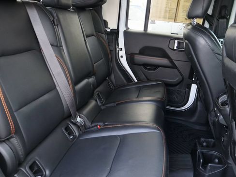 Used 2020 Jeep Gladiator Mojave AWD/4WD image 25