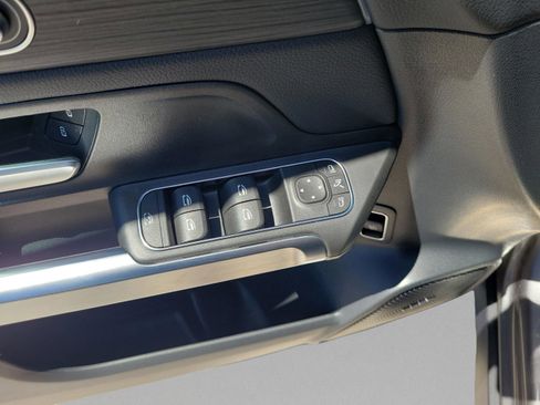 Certified 2026 Mercedes-Benz GLB 250 image 12