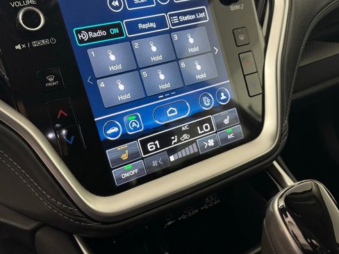 Used 2024 Subaru Outback Premium image 19