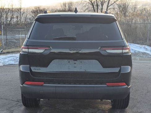 New 2026 Jeep Grand Cherokee L Limited w/ Limited Altitude Package AWD/4WD image 4