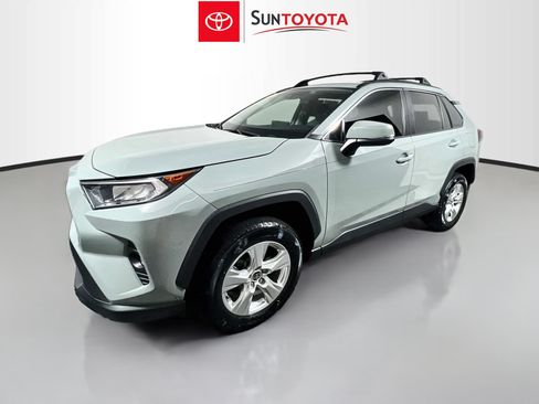 Used 2021 Toyota RAV4 XLE FWD image 9