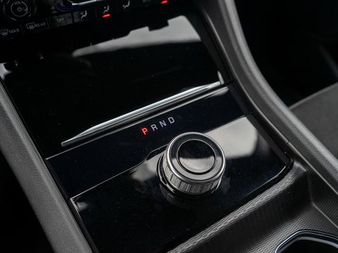Used 2024 Jeep Grand Cherokee Altitude AWD/4WD image 21