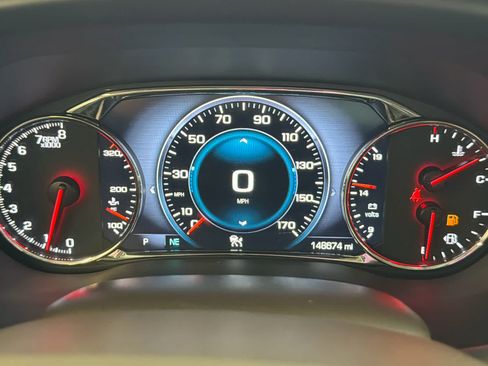 Used 2019 GMC Acadia Denali w/ Technology Package FWD image 43
