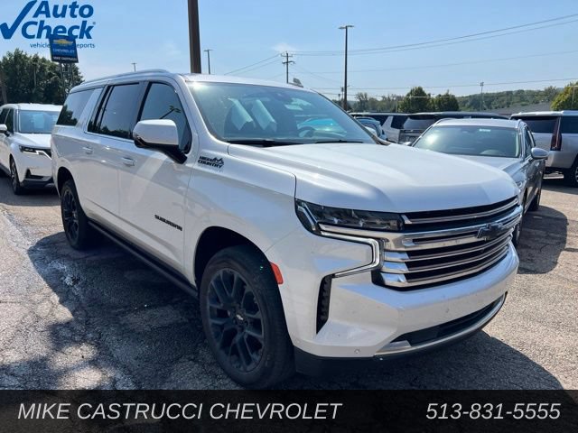 Used 2024 Chevrolet Suburban High Country w/ Advanced Technology Package AWD/4WD image 2
