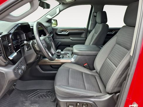 Used 2023 Chevrolet Silverado 1500 LT Trail Boss w/ LPO, Dark Essentials Package AWD/4WD image 22