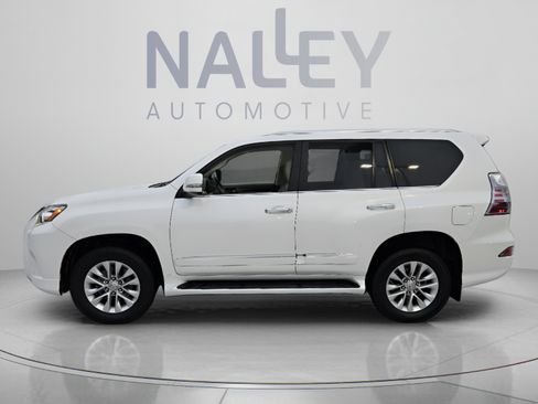 Used 2017 Lexus GX 460 Premium w/ Premium Package AWD/4WD image 2