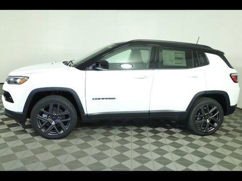 New 2026 Jeep Compass Limited w/ Sun, Sound & Navigation Group image 4