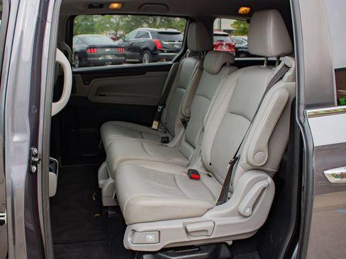 Used 2019 Honda Odyssey EX-L image 16