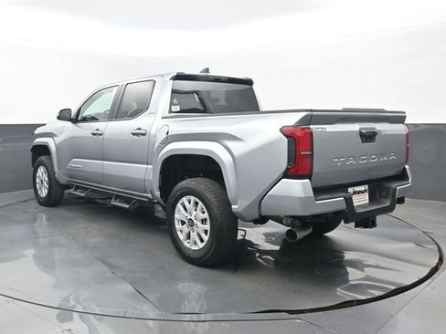 Used 2025 Toyota Tacoma SR5 RWD image 3