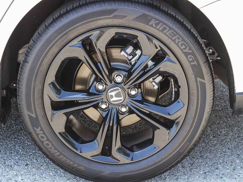 Used 2025 Honda Accord SE image 12