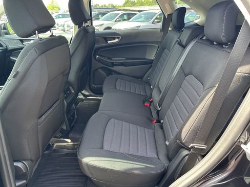 Certified 2024 Ford Edge SE w/ Black Appearance Package AWD/4WD image 11