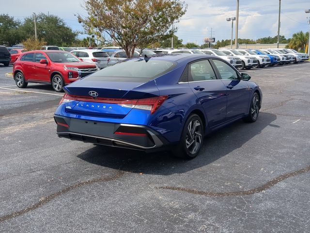 Used 2025 Hyundai Elantra SEL FWD image 6