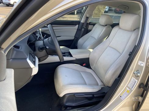Used 2019 Honda Accord LX image 17