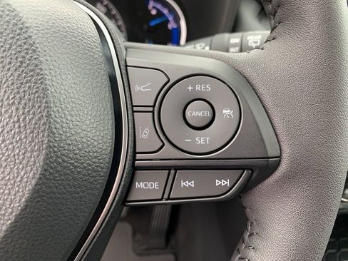 New 2025 Toyota RAV4 XLE image 27