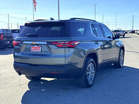 Used 2023 Chevrolet Traverse LT image 6