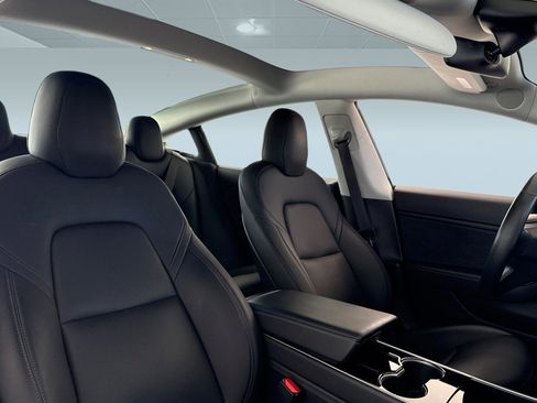 Used 2018 Tesla Model 3 Performance image 30