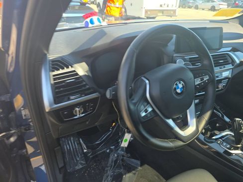 Used 2021 BMW X3 xDrive30i AWD/4WD image 3
