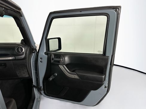 Used 2014 Jeep Wrangler Unlimited Sport AWD/4WD image 27