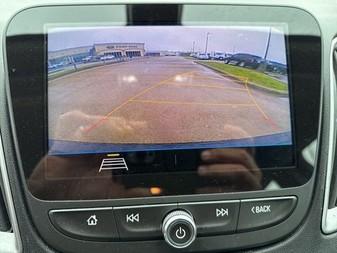 Used 2020 Chevrolet Malibu LS image 25