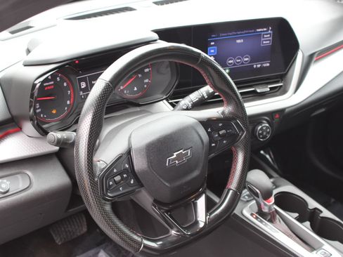 Used 2024 Chevrolet Trax RS w/ Driver Confidence Package FWD image 10