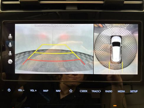 Certified 2022 Hyundai Tucson Limited w/ Cargo Package FWD image 19