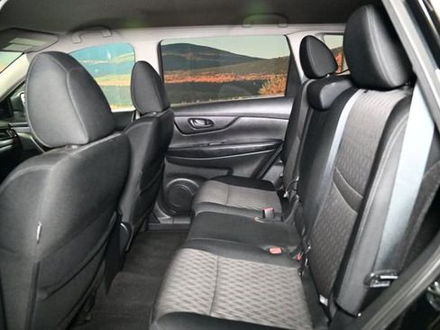 Used 2020 Nissan Rogue S AWD/4WD image 42