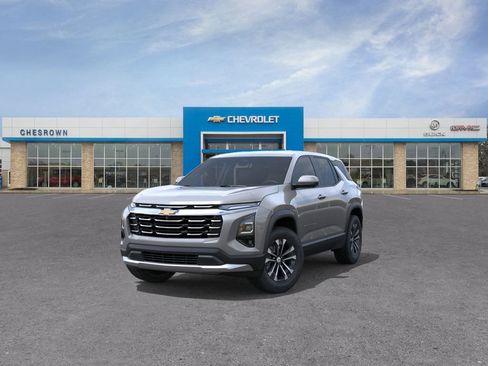 New 2026 Chevrolet Equinox LT w/ Convenience Package II image 8