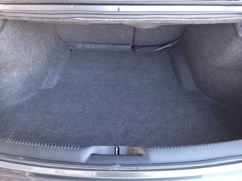 Used 2019 Chrysler 300 S image 19