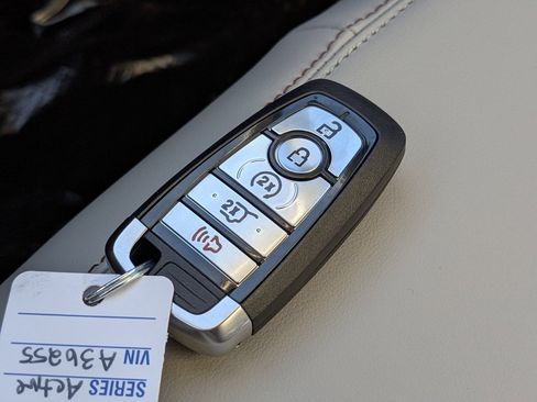 New 2026 Ford Explorer Active w/ Active Comfort Package image 34