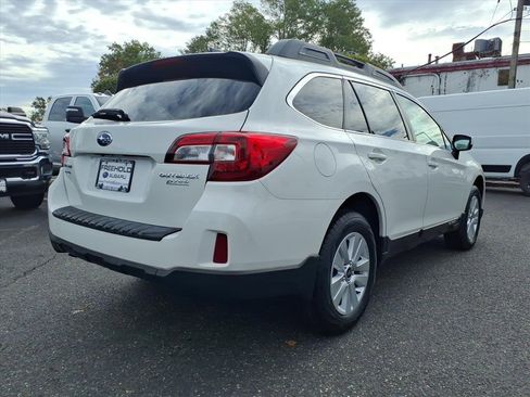 Used 2017 Subaru Outback 2.5i Premium image 17
