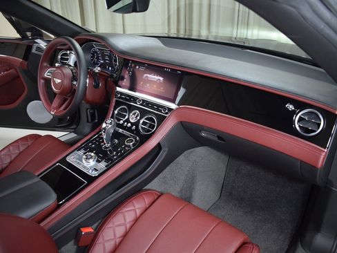 Certified 2022 Bentley Continental GT image 24