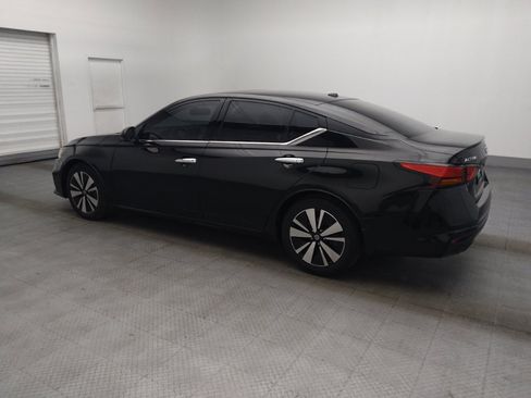 Used 2019 Nissan Altima 2.5 SV FWD image 3