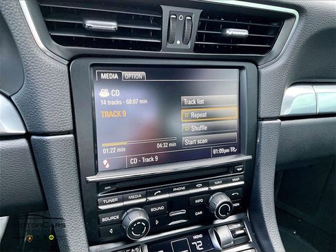 Used 2012 Porsche 911 Carrera image 17