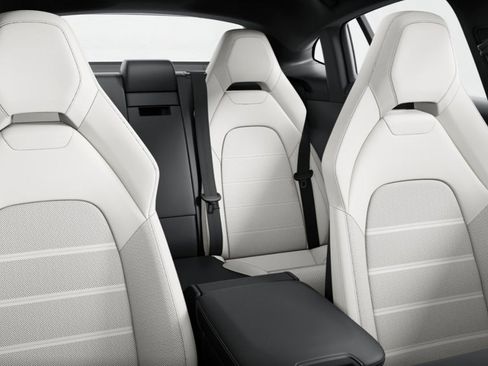 New 2026 Porsche Panamera 4 image 5