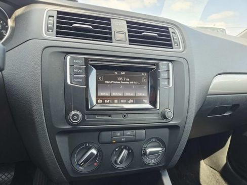 Used 2017 Volkswagen Jetta S FWD image 20