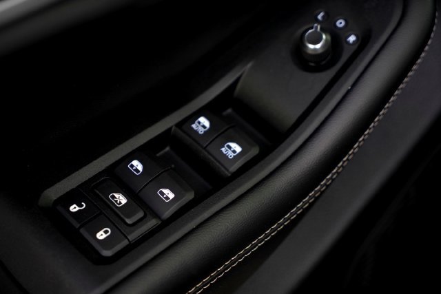 Used 2023 Jeep Grand Cherokee L Limited w/ Luxury Tech Group II RWD image 20