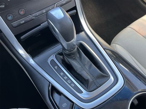 Used 2018 Ford Edge Titanium w/ Canadian Touring Package image 32