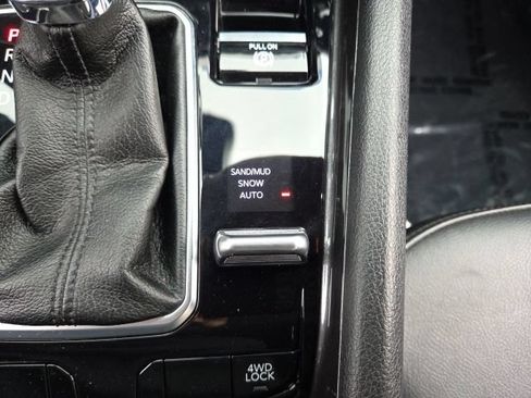 Used 2022 Jeep Compass Latitude AWD/4WD image 16