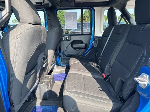 Used 2021 Jeep Wrangler Unlimited Sport AWD/4WD image 23