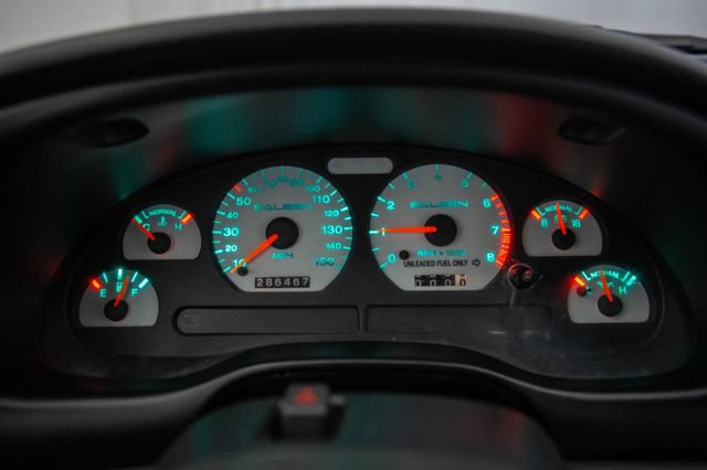 Used 1998 Ford Mustang GT RWD image 8