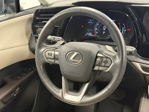Used 2024 Lexus RX 350 FWD w/ Technology Package image 16