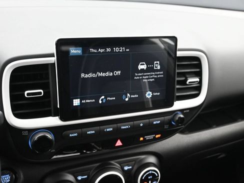 New 2026 Hyundai Venue SEL FWD image 13