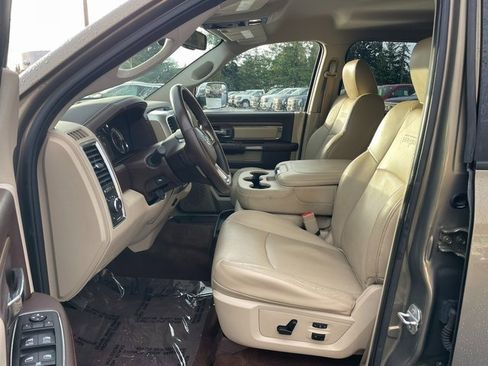 Used 2015 RAM 1500 Laramie w/ Convenience Group image 15