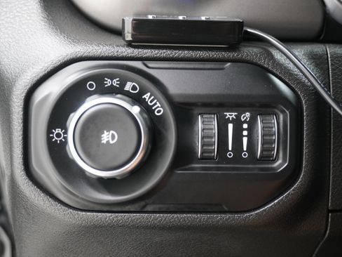 Used 2021 Jeep Wrangler Unlimited Sport AWD/4WD image 24