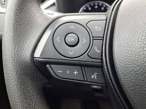 Used 2019 Toyota RAV4 LE w/ Carpet Mat Package image 22