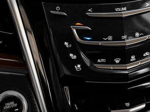 Used 2019 Cadillac Escalade ESV Premium Luxury RWD image 21