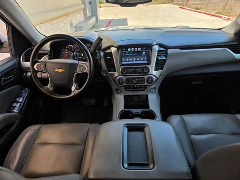 Used 2020 Chevrolet Suburban LT w/ Texas Edition Package RWD image 14