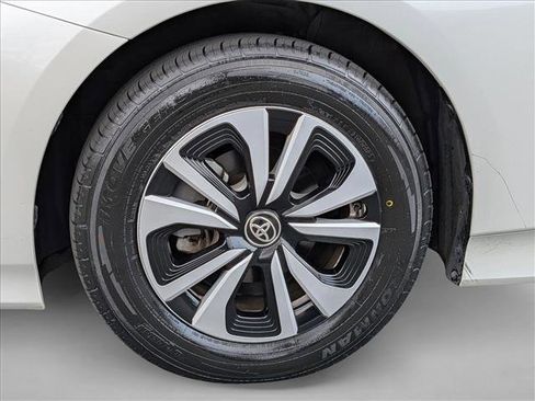 Used 2018 Toyota Prius Prime Plus image 23